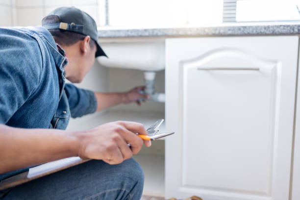 Best Shower Repair Services  in Oconto, WI